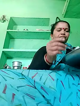 Manavi x online show from March 8, 2026, 5:55 am