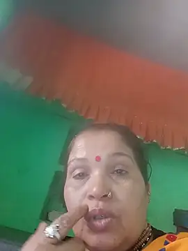 Manavi x online show from June 5, 2026, 7:36 am