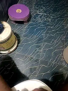 bobby3374 online show from November 6, 2025, 4:52 pm