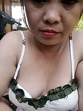 Lyly nuce online show from October 11, 2025, 8:46 am