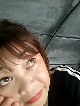 Lyly nuce online show from October 19, 2025, 9:54 am