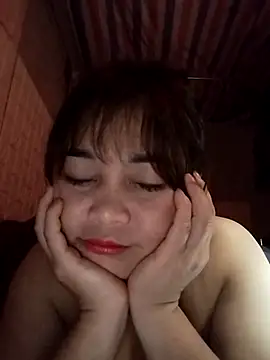 Lyly nuce online show from November 6, 2025, 4:52 pm