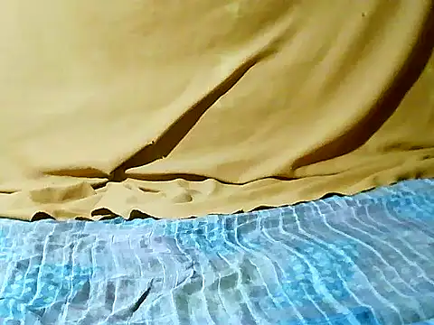 Snapshot of Hottie_pinoy21 chatting on October 10, 2025, 2:49 pm Hottie pinoy21 online show from October 10, 2025, 2:49 pm