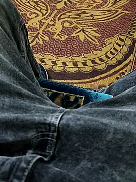 Snapshot of Rk3BULL chatting on February 9, 2026, 12:09 pm Rk3BULL online show from February 9, 2026, 12:09 pm