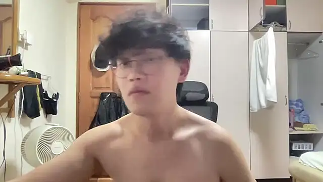 Snapshot of Passionatetwink2 chatting on November 7, 2025, 11:43 am Passionatetwink2 online show from November 7, 2025, 11:43 am