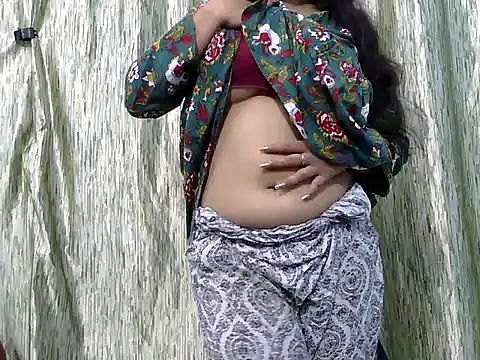 SpicyLaila007 online show from September 11, 2025, 6:13 am