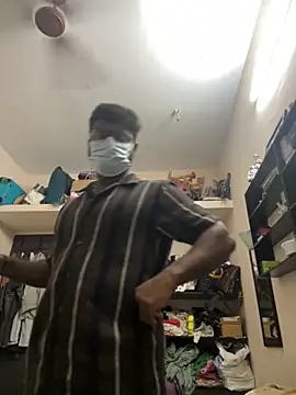 Snapshot of DJLOVE280825 chatting on September 30, 2025, 10:37 pm DJLOVE280825 online show from September 30, 2025, 10:37 pm