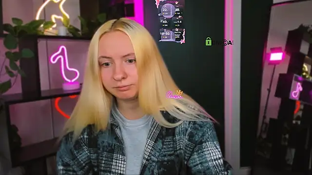 mila glow1 online show from April 1, 2026, 6:38 pm