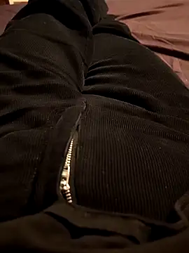 Horny mummy online show from December 17, 2025, 3:51 pm