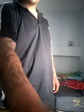 Snapshot of Maratattoo22 chatting on September 12, 2025, 7:58 pm Maratattoo22 online show from September 12, 2025, 7:58 pm