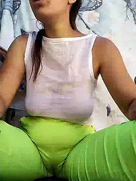 Snapshot of LenaBloomy chatting on September 23, 2025, 10:40 am LenaBloomy online show from September 23, 2025, 10:40 am