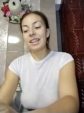 Snapshot of LenaBloomy chatting on October 7, 2025, 10:56 am LenaBloomy online show from October 7, 2025, 10:56 am