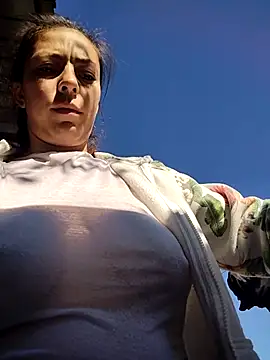 Snapshot of LenaBloomy chatting on October 19, 2025, 11:33 am LenaBloomy online show from October 19, 2025, 11:33 am