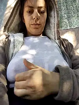 Snapshot of LenaBloomy chatting on October 25, 2025, 10:34 am LenaBloomy online show from October 25, 2025, 10:34 am