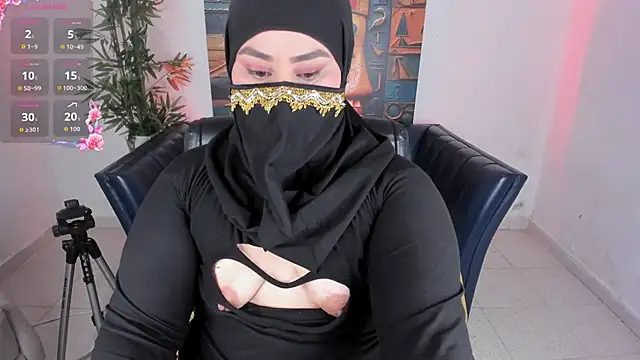 samanee konn online show from December 22, 2025, 7:11 pm