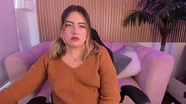 Jenny Wolridge  online show from September 24, 2025, 3:48 pm