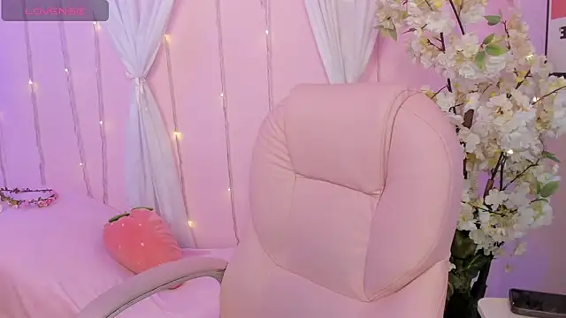 Jenny Wolridge  online show from March 1, 2026, 8:33 pm