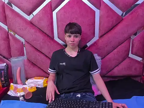 Bruno Cruzz online show from November 22, 2025, 2:54 am