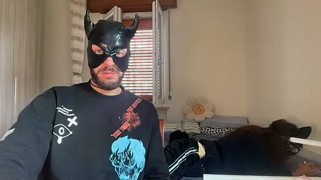 Snapshot of amateurchannel chatting on October 3, 2025, 11:18 am amateurchannel online show from October 3, 2025, 11:18 am