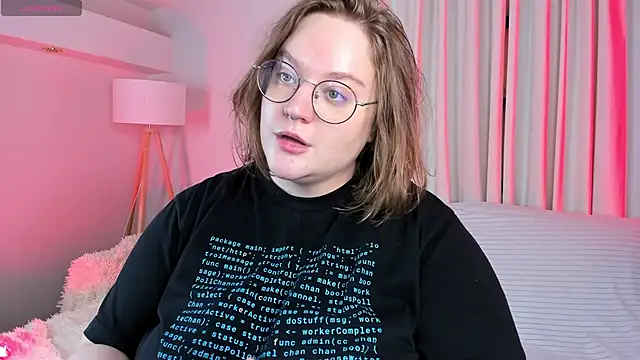 Snapshot of Alissa_S chatting on November 2, 2025, 12:51 pm Alissa S online show from November 2, 2025, 12:51 pm