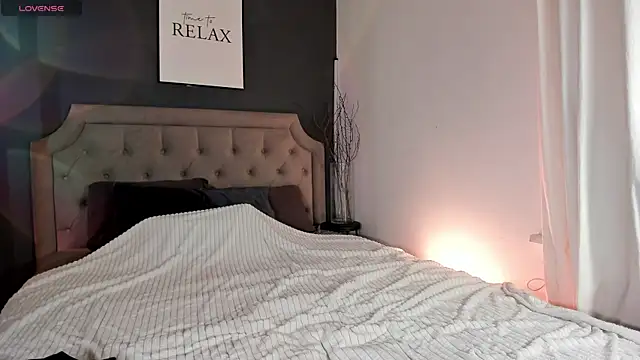 Snapshot of Alissa_S chatting on November 9, 2025, 4:05 pm Alissa S online show from November 9, 2025, 4:05 pm