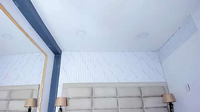 Snapshot of BritanyBrown_ chatting on April 14, 2026, 3:34 am BritanyBrown online show from April 14, 2026, 3:34 am