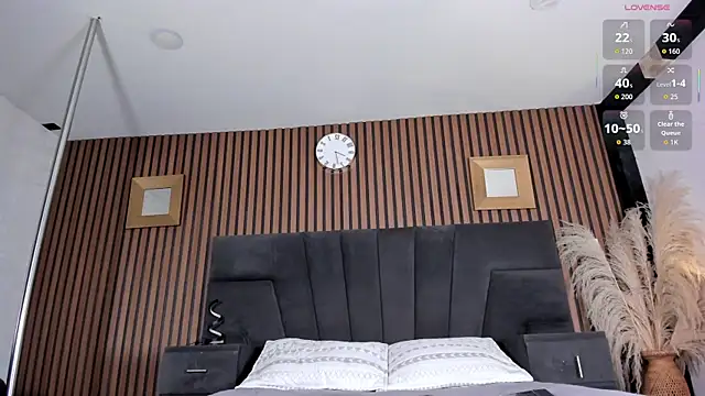 Snapshot of BritanyBrown_ chatting on July 4, 2026, 5:02 am BritanyBrown online show from July 4, 2026, 5:02 am
