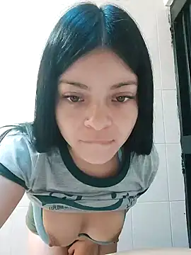 LunaJacobs online show from November 7, 2025, 12:38 pm