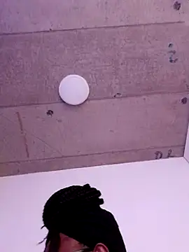 Snapshot of Gyminae chatting on October 20, 2025, 8:26 am Gyminae online show from October 20, 2025, 8:26 am