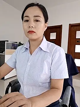 Snapshot of bingxin- chatting on September 29, 2025, 6:40 am bingxin- online show from September 29, 2025, 6:40 am