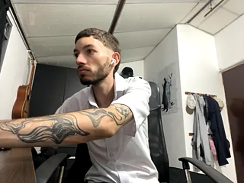 sarabiaarevalo online show from October 18, 2025, 4:26 am