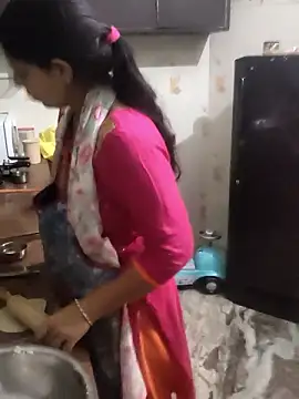 annawilson100792 online show from November 7, 2025, 2:06 pm