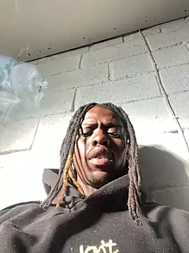 Snapshot of Wuu2now chatting on October 31, 2025, 5:08 am Wuu2now online show from October 31, 2025, 5:08 am