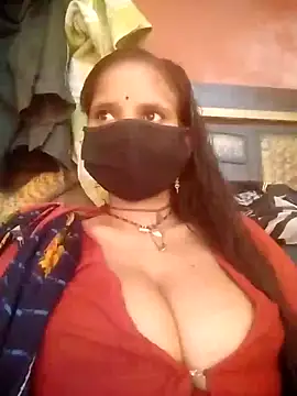 Snapshot of Sona_42i chatting on September 19, 2025, 8:38 am Sona 42i online show from September 19, 2025, 8:38 am