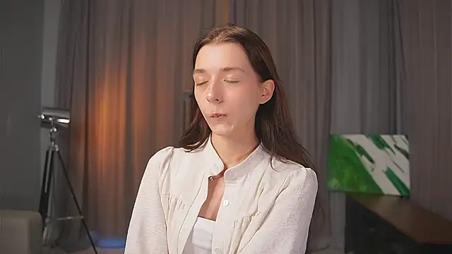 Snapshot of RoxieBolich chatting on September 19, 2025, 1:34 pm RoxieBolich online show from September 19, 2025, 1:34 pm