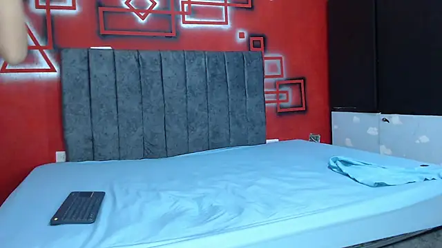 Snapshot of catalina_hard_love chatting on February 5, 2026, 12:59 am catalina hard love online show from February 5, 2026, 12:59 am