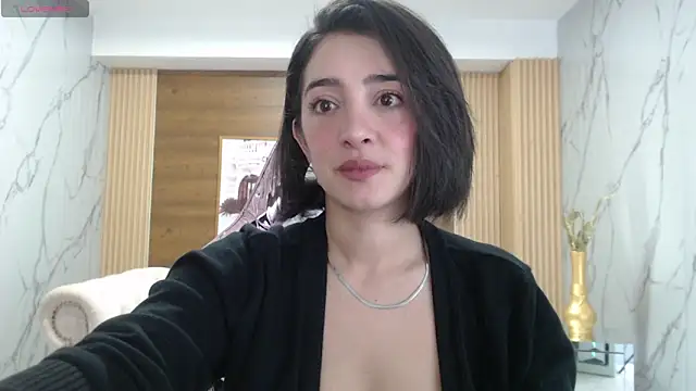 sara lopez s online show from April 10, 2026, 1:49 pm