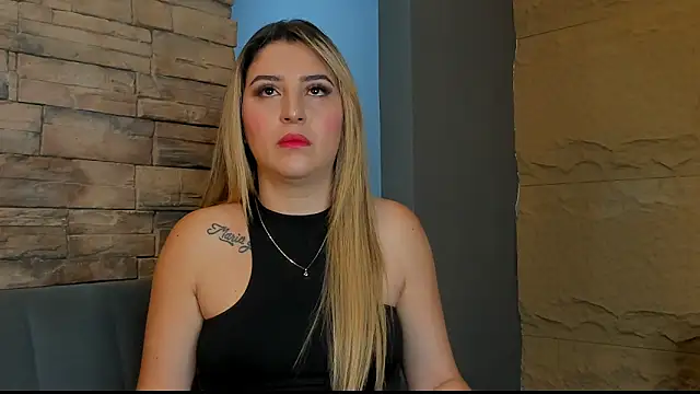 Snapshot of SophiaDior_ chatting on September 26, 2025, 11:47 am SophiaDior online show from September 26, 2025, 11:47 am