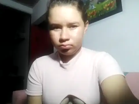 Snapshot of Shakiraa_ chatting on September 12, 2025, 10:26 am Shakiraa online show from September 12, 2025, 10:26 am