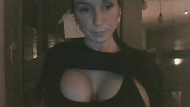 Snapshot of Justnani001 chatting on September 26, 2025, 8:46 pm Justnani001 online show from September 26, 2025, 8:46 pm