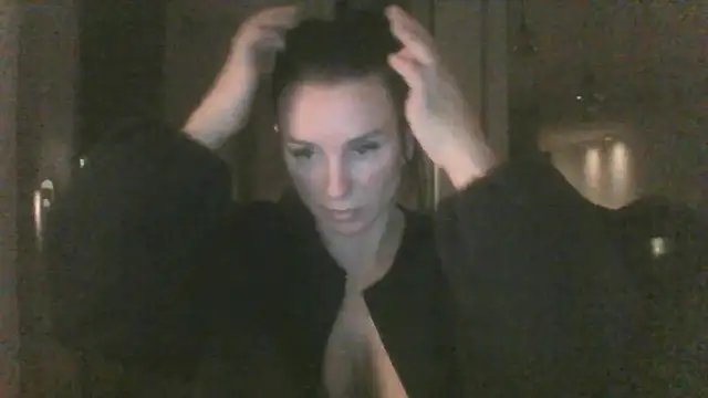 Snapshot of Justnani001 chatting on November 3, 2025, 11:37 pm Justnani001 online show from November 3, 2025, 11:37 pm