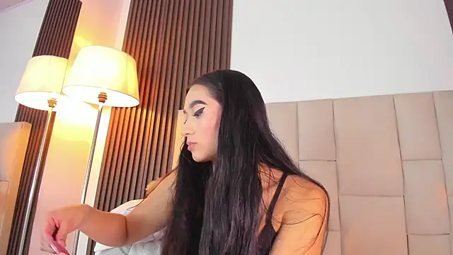 Nicolqueen  online show from July 20, 2026, 3:14 pm