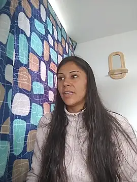 KittyHoleshot87 online show from January 14, 2026, 4:23 pm