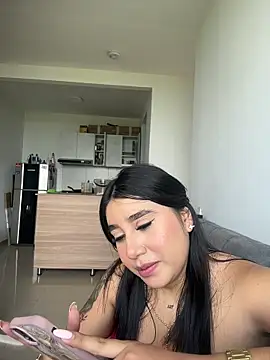 Sophie Dreamss online show from April 12, 2026, 7:19 pm