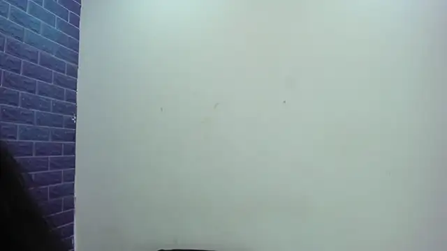 Cora 222 online show from September 25, 2025, 11:47 am