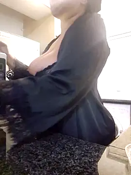 Snapshot of trickyOne chatting on October 26, 2025, 9:31 pm trickyOne online show from October 26, 2025, 9:31 pm