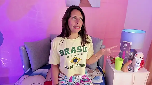 Snapshot of angelica_cute12 chatting on October 10, 2025, 8:08 pm angelica cute12 online show from October 10, 2025, 8:08 pm