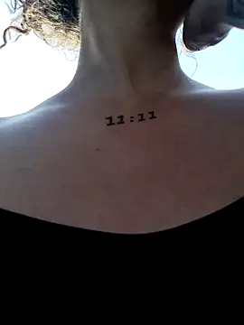 roxyrougee online show from December 18, 2025, 9:32 pm