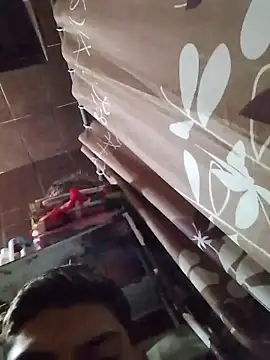 aispuro8505 online show from March 1, 2026, 7:32 am