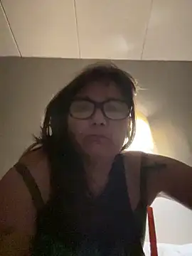 cupcakekitty1414 online show from September 17, 2025, 9:55 am